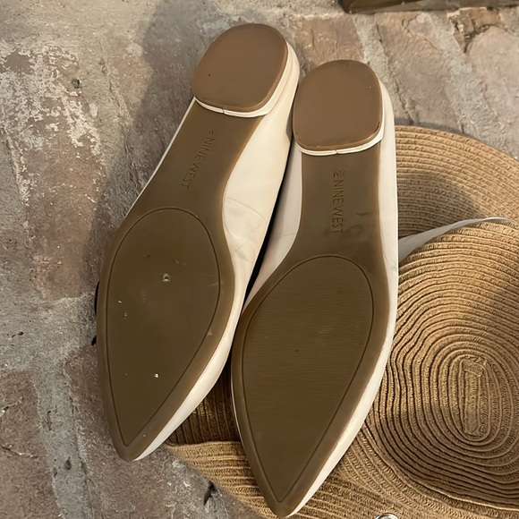 🔥Stunning Nine West cream patent flats Sz 8 - Picture 3 of 4
